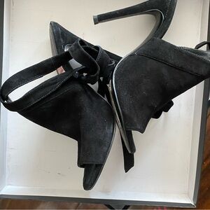 ♥️Kendall & Kylie Black Suede Mules Sz.5.5 like new